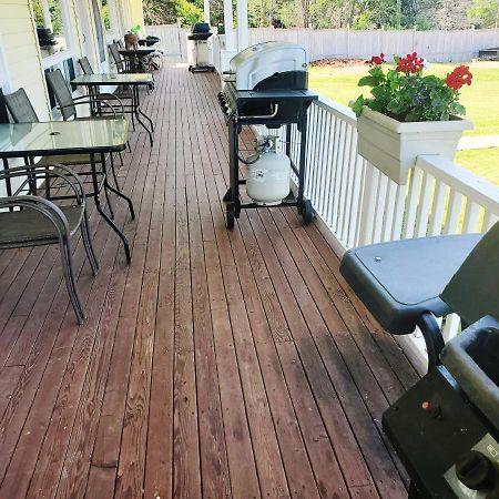 Boardwalk Motel Cavendish Eksteriør billede